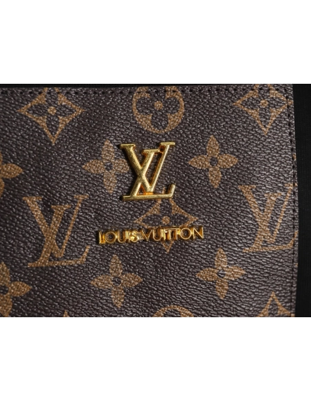 Louis Vuitton presbyopia leather label cotton sweatshirt,Louis Vuitton Sweatshirt,Sweatshirt,APPAREL