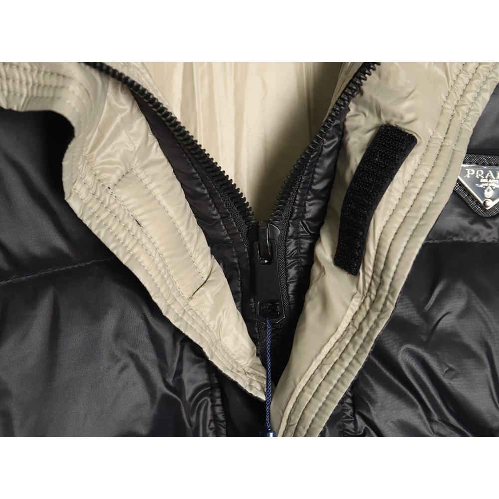 Prada metal triangle logo wide brim hooded down jacket,Prada Jacket,Jacket,APPAREL