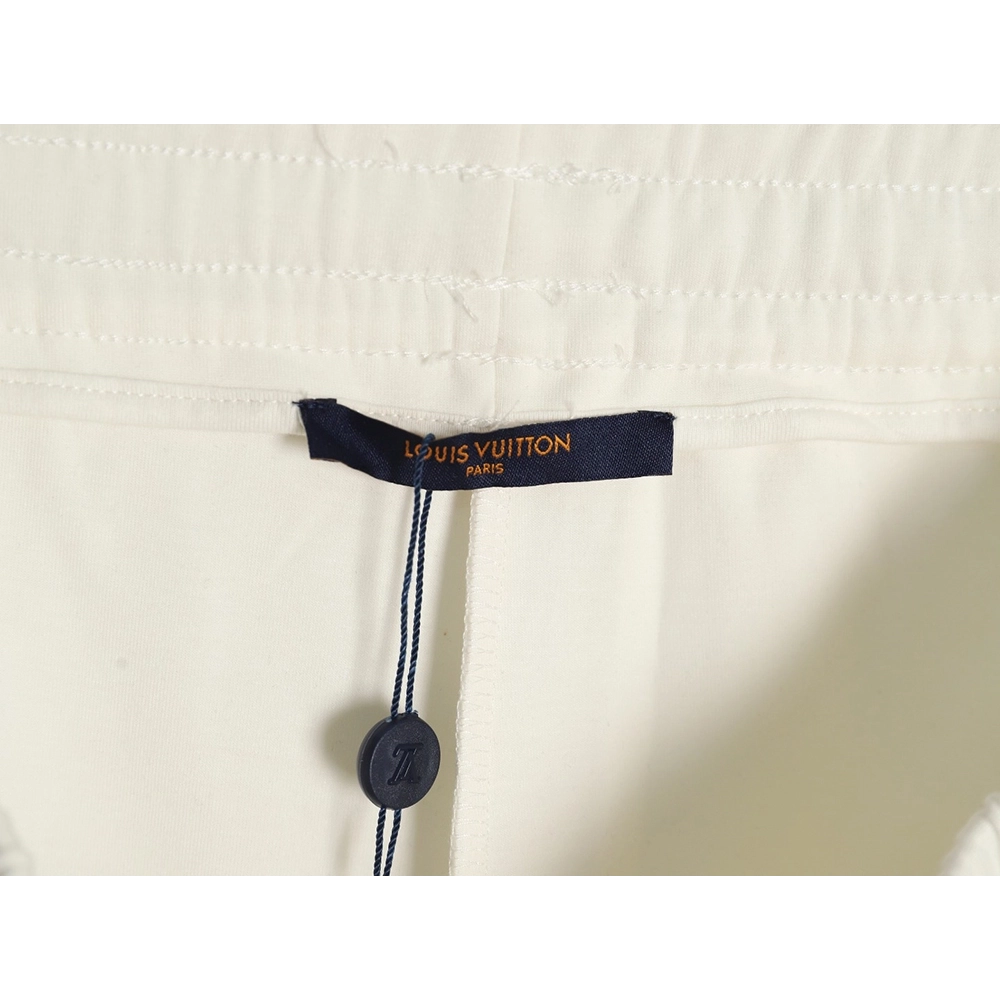 Louis Vuitton pocket embroidered logo cotton cargo trousers,Louis Vuitton Jeans,CASUAL PANTS,APPAREL