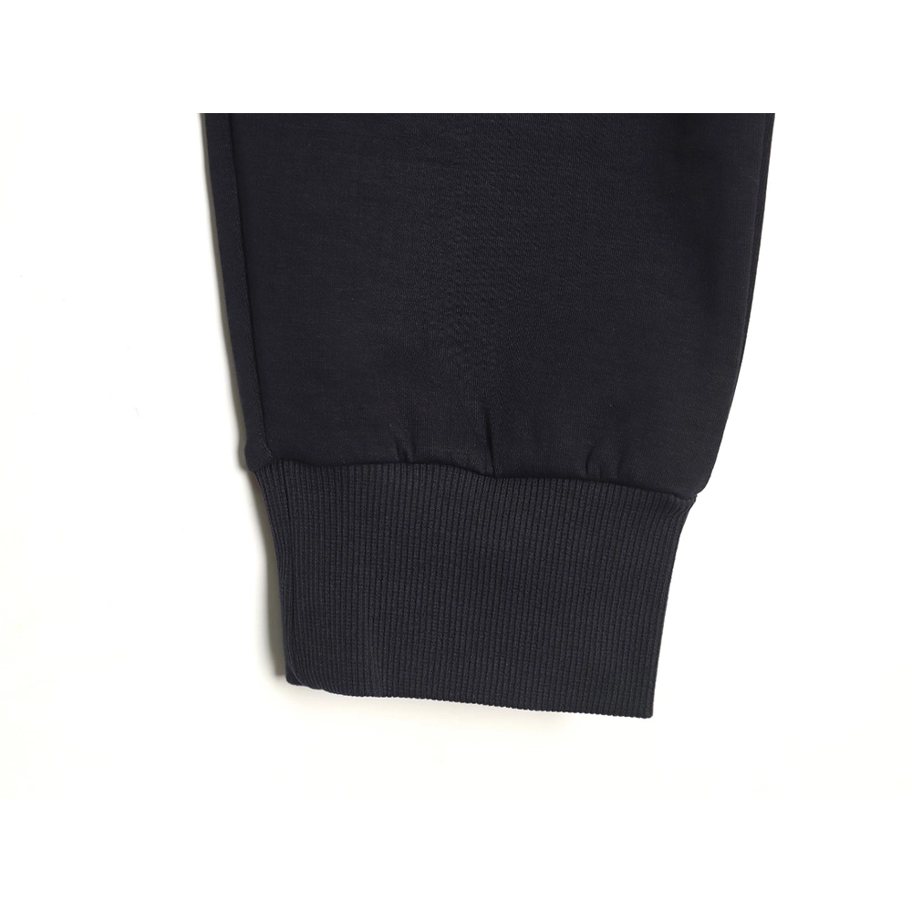 Louis Vuitton pocket embroidered logo cotton cargo trousers,Louis Vuitton Jeans,CASUAL PANTS,APPAREL