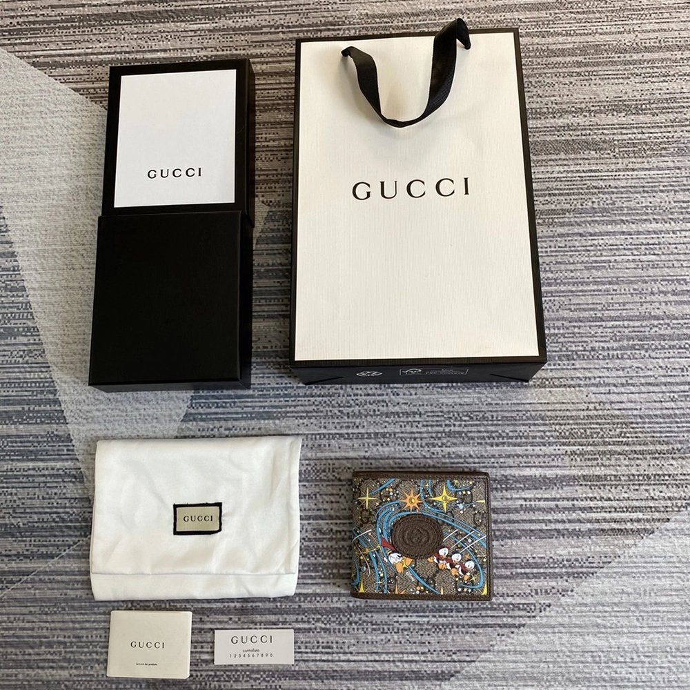 Gucci Wallets 647937 11X9cm