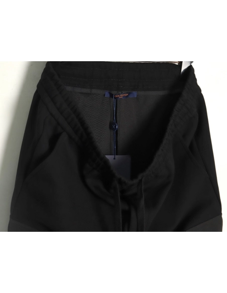 Louis Vuitton pocket embroidered logo cotton cargo trousers,Louis Vuitton Jeans,CASUAL PANTS,APPAREL