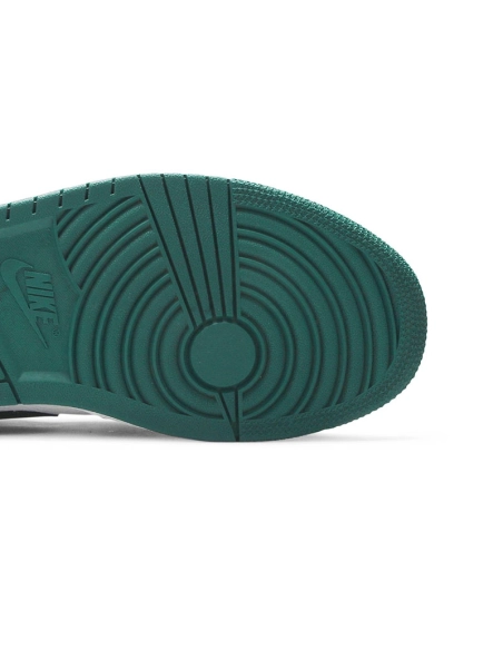 AIR JORDAN 1 LOW MYSTIC GREEN 553558 113,AIR JORDAN 1 LOW,Air Jordan