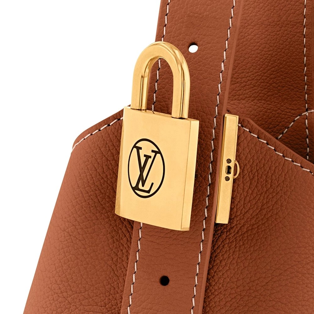 Louis Vuitton Low Key Hobo PM Bags M25354 28X16X24cm,Louis Vuitton Bags