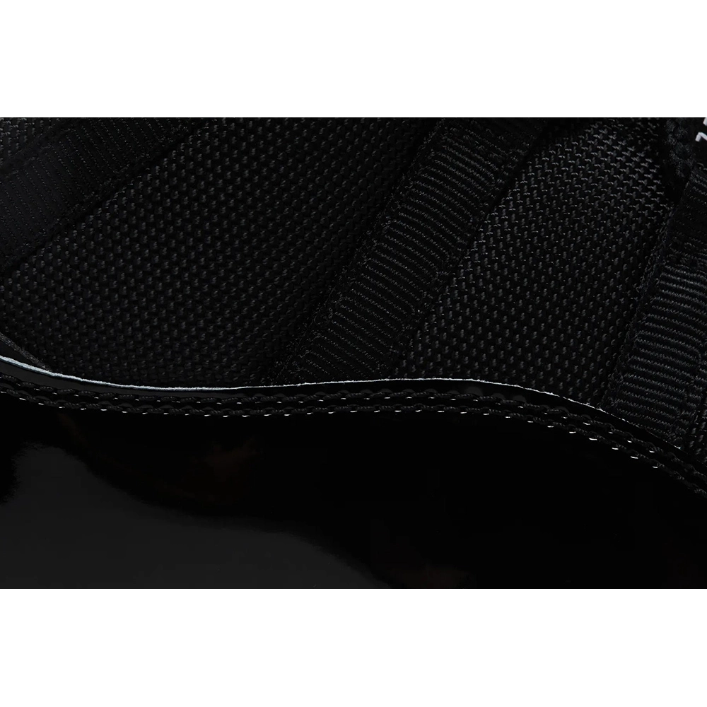 Air Jordan 11 Retro Low Bred 2025,AIR JORDAN 11