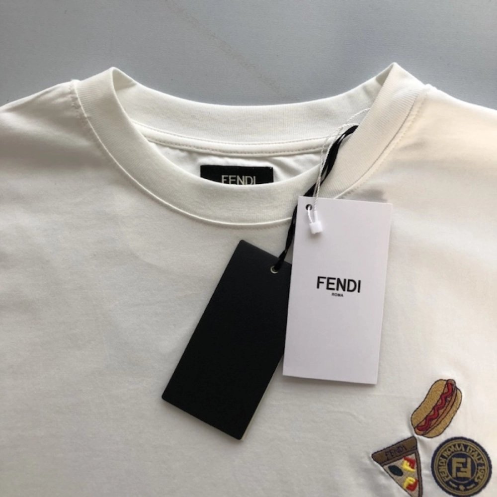 Fendi White Color cotton Fendilicious T-shirt,Fendi T Shirt,Tshirt,Low price high quality.