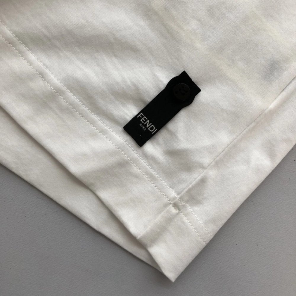 Fendi White Color cotton Fendilicious T-shirt,Fendi T Shirt,Tshirt,Low price high quality.