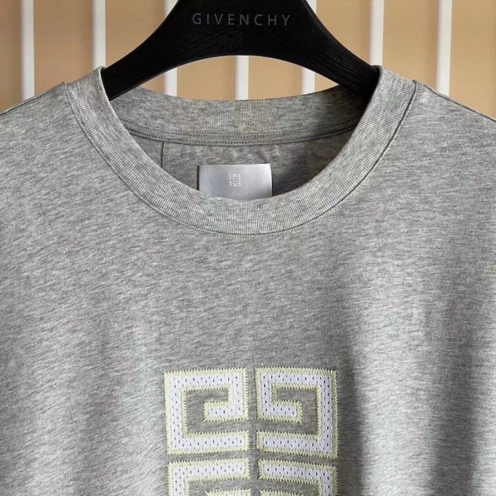 Givenchy 4G t-shirt in cotton Grey,Givenchy T Shirt,Tshirt,Low price high quality.