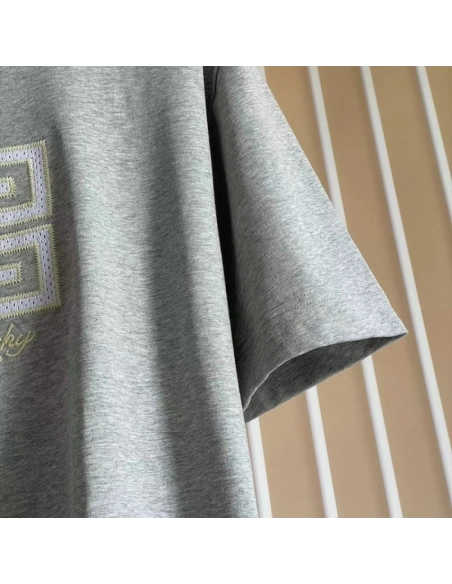 Givenchy 4G t-shirt in cotton Grey,Givenchy T Shirt,Tshirt,Low price high quality.