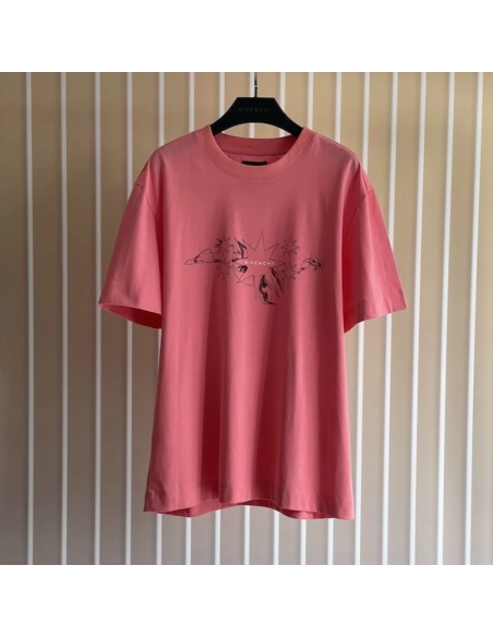Givenchy Boxy fit t-shirt in cotton GIVENCHY Tarot Pink,Givenchy T Shirt,Tshirt,Low price high quality.