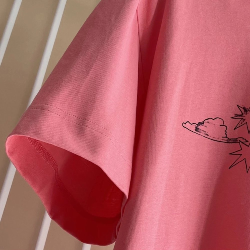 Givenchy Boxy fit t-shirt in cotton GIVENCHY Tarot Pink,Givenchy T Shirt,Tshirt,Low price high quality.