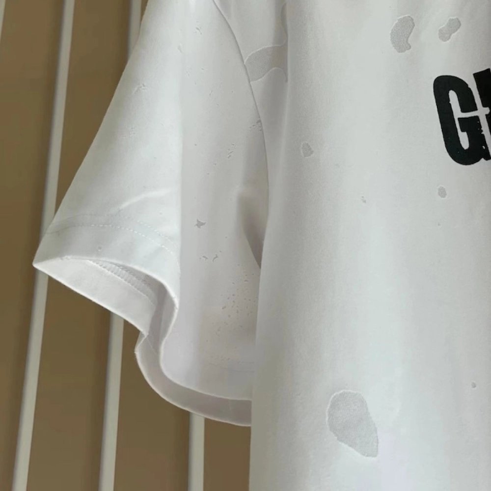Givenchy Paris Distressed Oversized T Shirt White Black,Givenchy T Shirt,Tshirt,Low price high quality.
