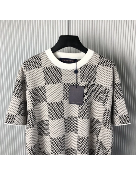 Louis Vuitton Damier Jacquard Short-Sleeved Crewneck 1AHEB7,Louis Vuitton T Shirt,Tshirt,Low price high quality.