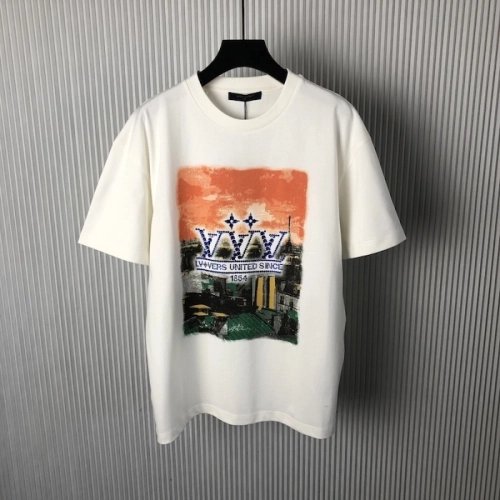 Louis Vuitton Embellished Graphic Cotton T-Shirt 1AHCKN,Louis Vuitton T Shirt,Tshirt,Low price high quality.