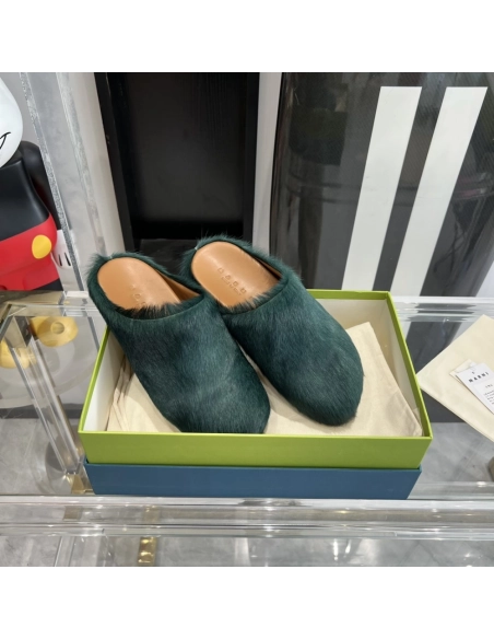 Marni Green LONG-HAIR CALFSKIN FUSSBETT SABOT Slide Green PB,Marni Slide,Men Sneakers