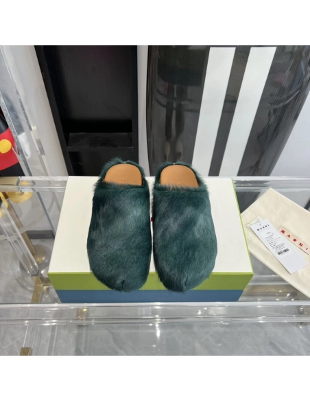 Marni Green LONG-HAIR CALFSKIN FUSSBETT SABOT Slide Green PB,Marni Slide,Men Sneakers