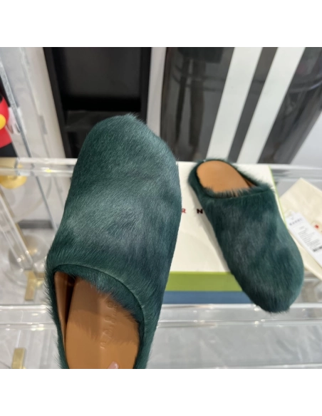 Marni Green LONG-HAIR CALFSKIN FUSSBETT SABOT Slide Green PB,Marni Slide,Men Sneakers