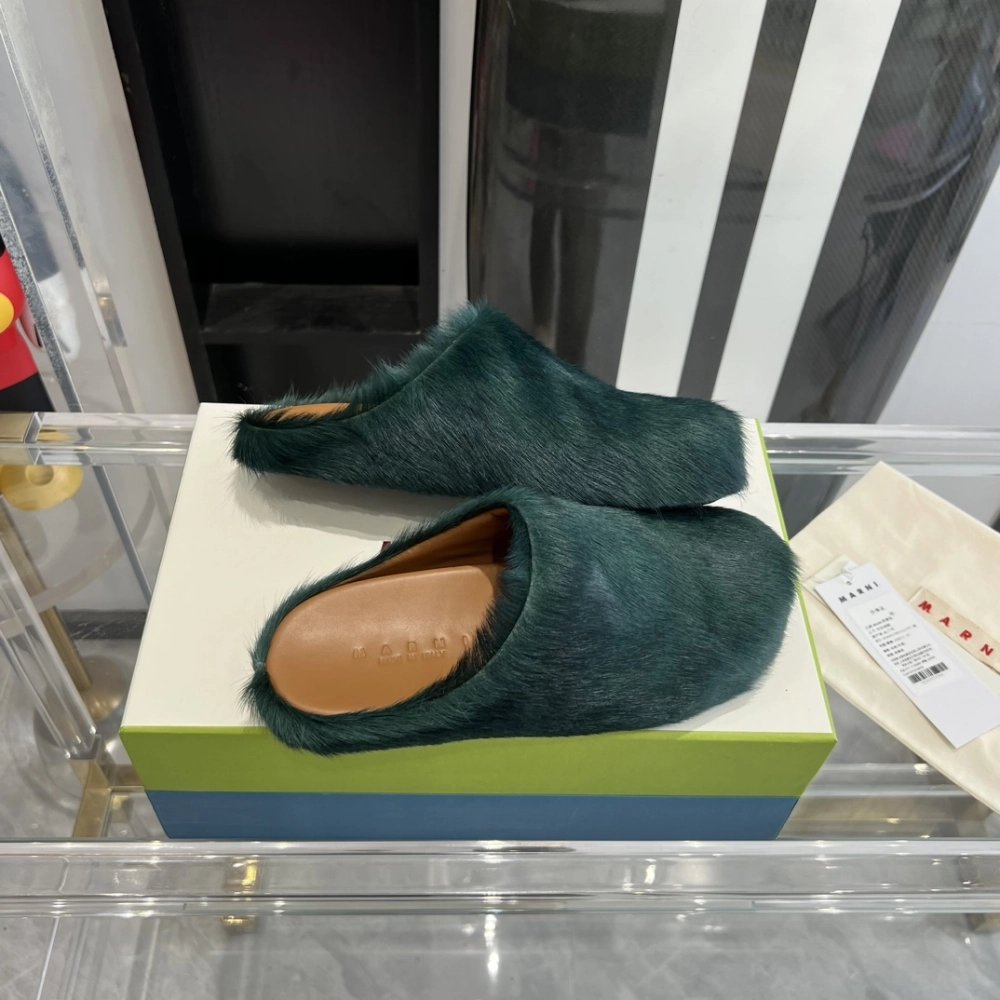 Marni Green LONG-HAIR CALFSKIN FUSSBETT SABOT Slide Green PB,Marni Slide,Men Sneakers