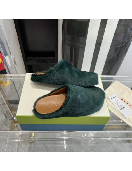 Marni Green LONG-HAIR CALFSKIN FUSSBETT SABOT Slide Green PB,Marni Slide,Men Sneakers