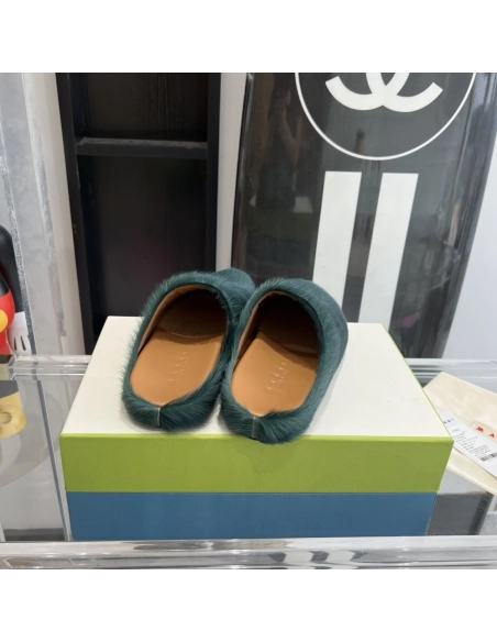 Marni Green LONG-HAIR CALFSKIN FUSSBETT SABOT Slide Green PB,Marni Slide,Men Sneakers