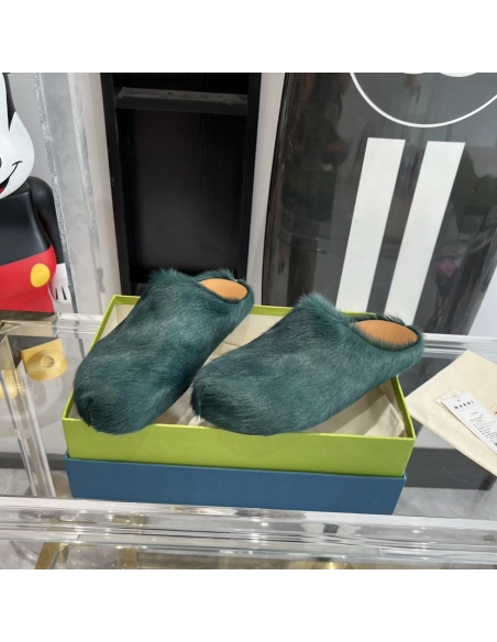 Marni Green LONG-HAIR CALFSKIN FUSSBETT SABOT Slide Green PB,Marni Slide,Men Sneakers