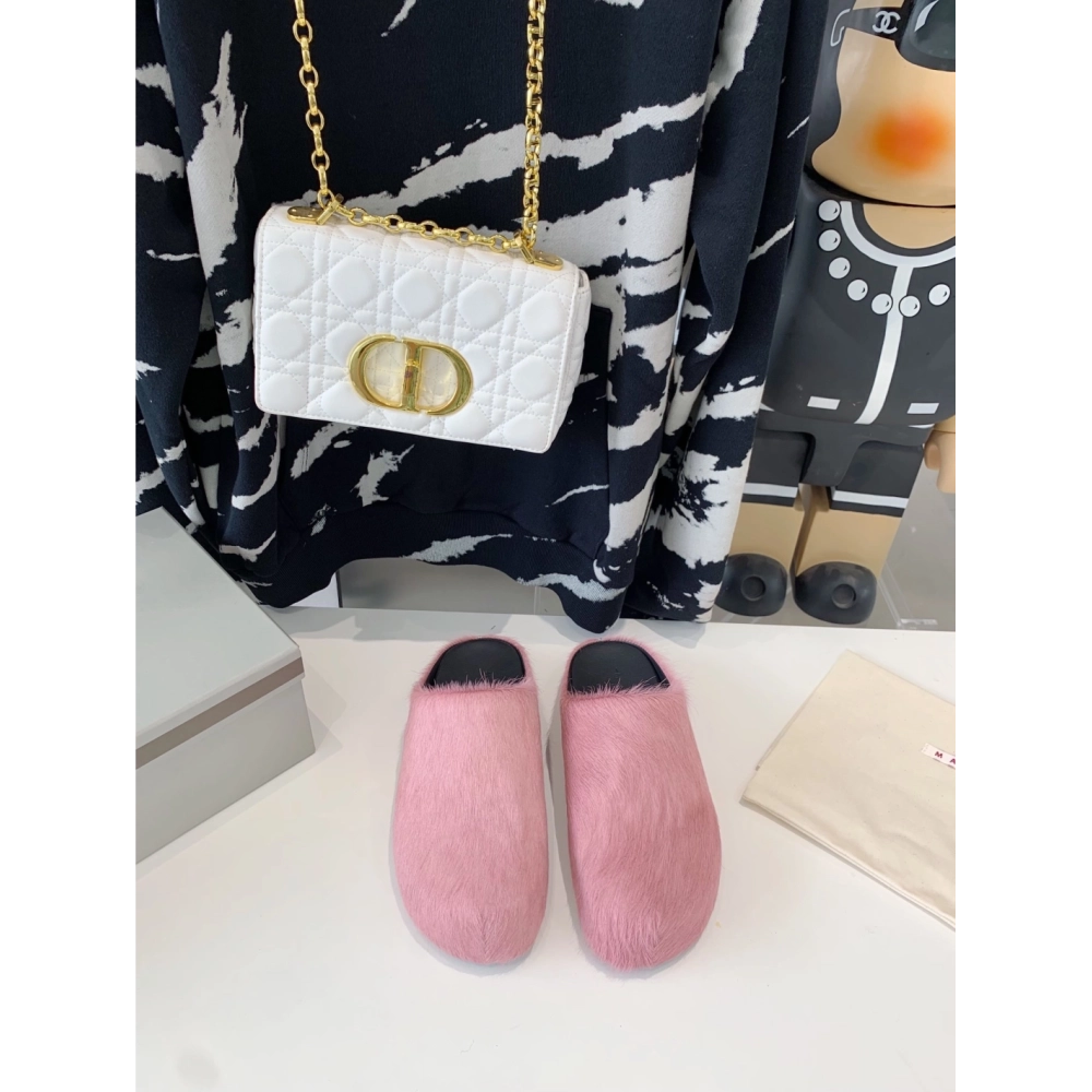 Marni Pink LONG-HAIR CALFSKIN FUSSBETT SABOT Slide,Marni Slide,Men Sneakers
