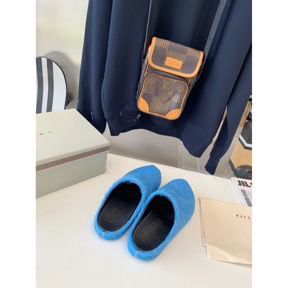 Marni Blue LONG-HAIR CALFSKIN FUSSBETT SABOT Slide,Marni Slide,Men Sneakers