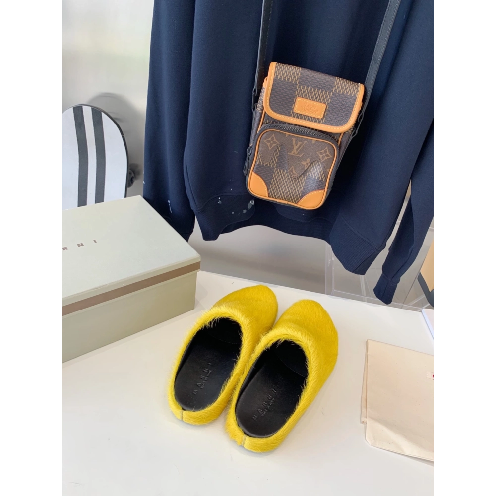 Marni Yellow LONG-HAIR CALFSKIN FUSSBETT SABOT Slide,Marni Slide,Men Sneakers