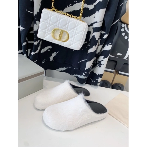 Marni White LONG-HAIR CALFSKIN FUSSBETT SABOT Slide,Marni Slide,Men Sneakers