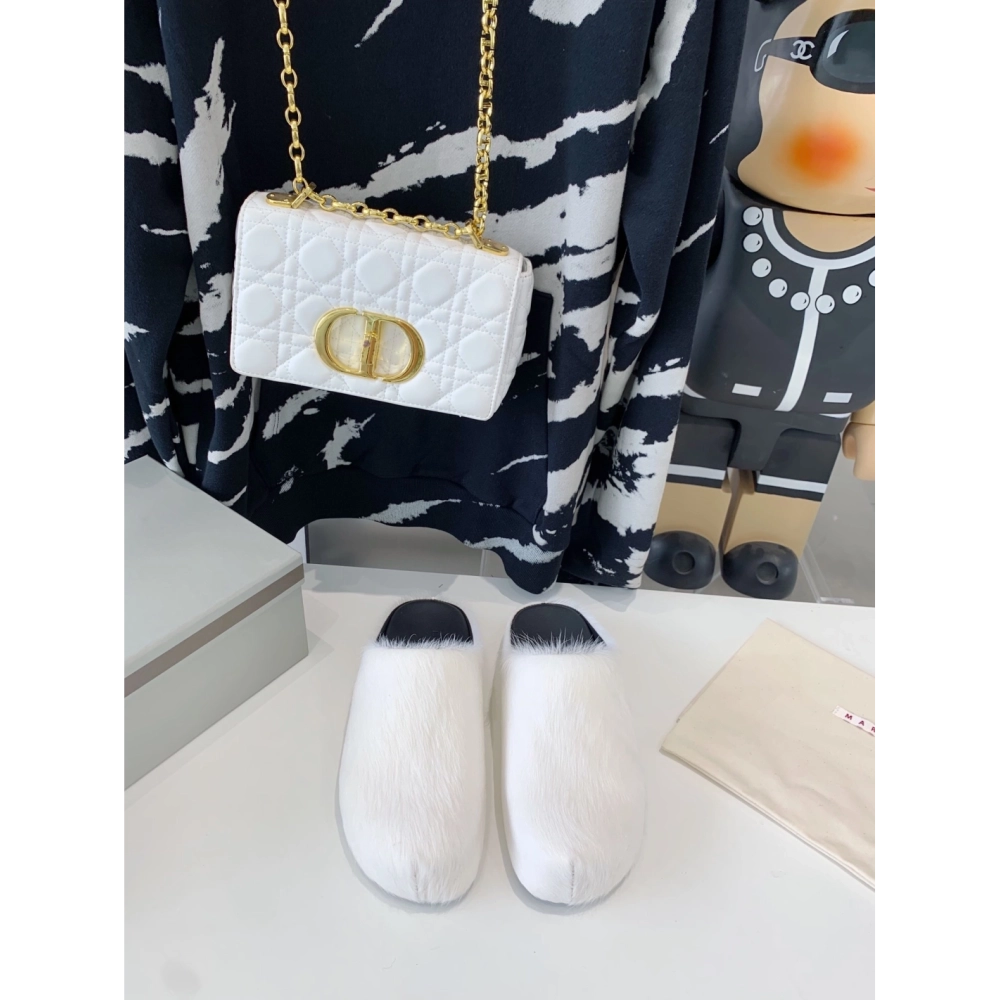 Marni White LONG-HAIR CALFSKIN FUSSBETT SABOT Slide,Marni Slide,Men Sneakers