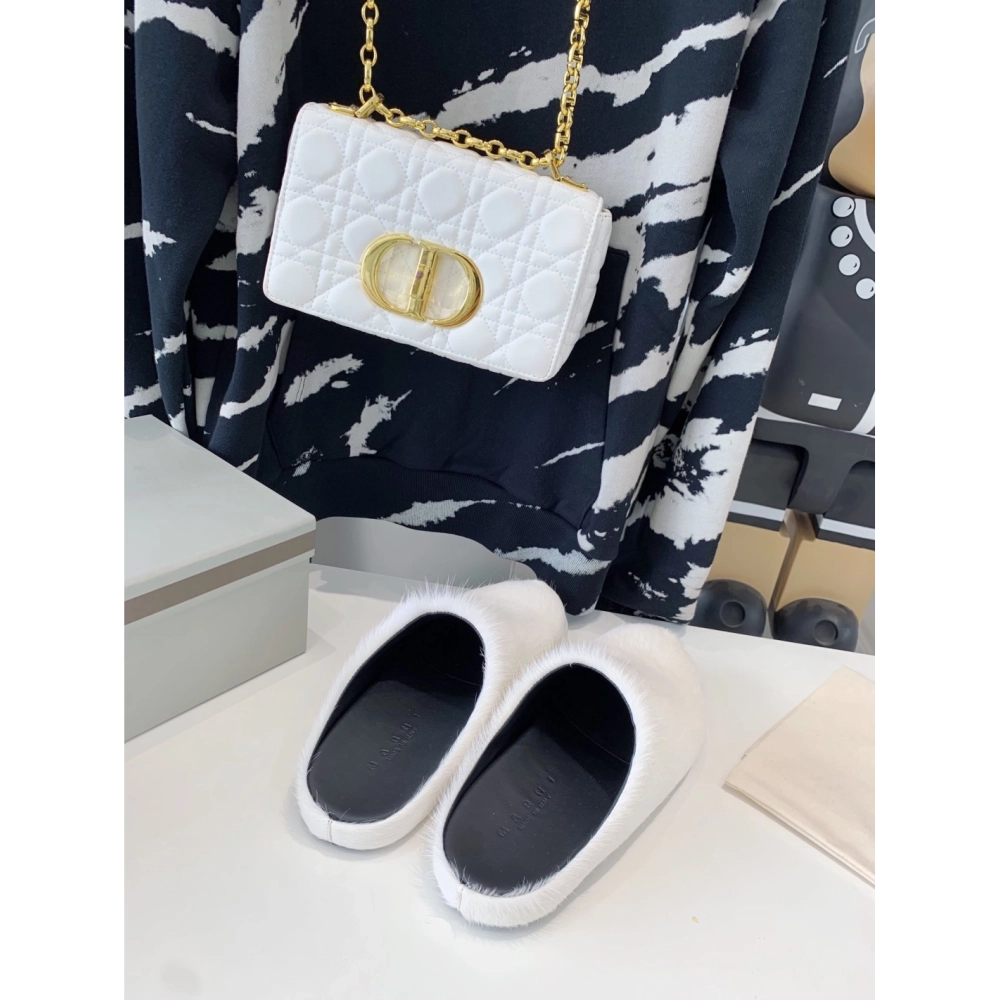 Marni White LONG-HAIR CALFSKIN FUSSBETT SABOT Slide,Marni Slide,Men Sneakers