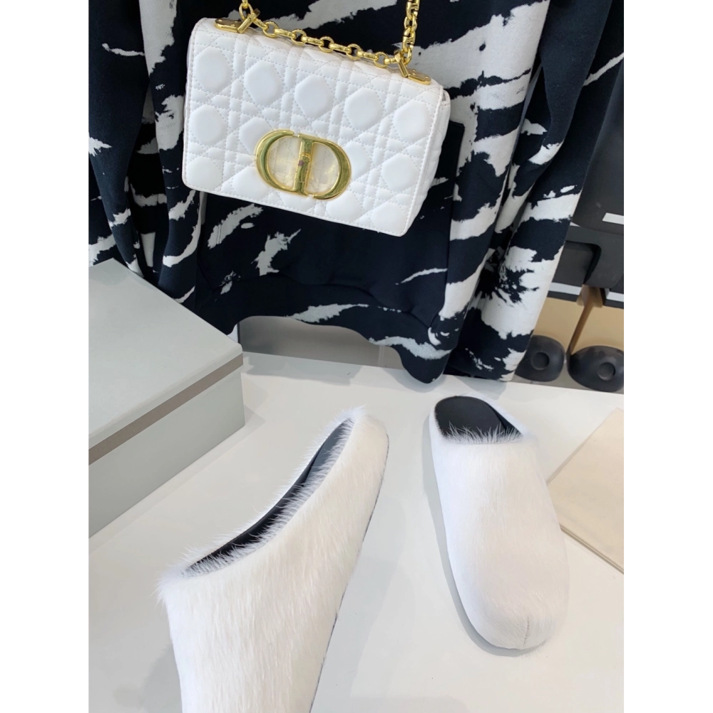 Marni White LONG-HAIR CALFSKIN FUSSBETT SABOT Slide,Marni Slide,Men Sneakers