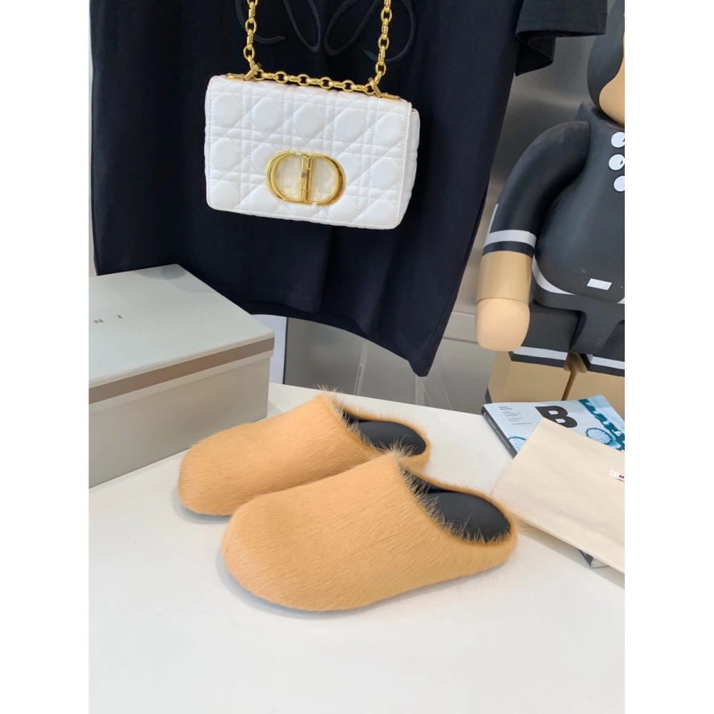 Marni Apricot LONG-HAIR CALFSKIN FUSSBETT SABOT Slide,Marni Slide,Men Sneakers