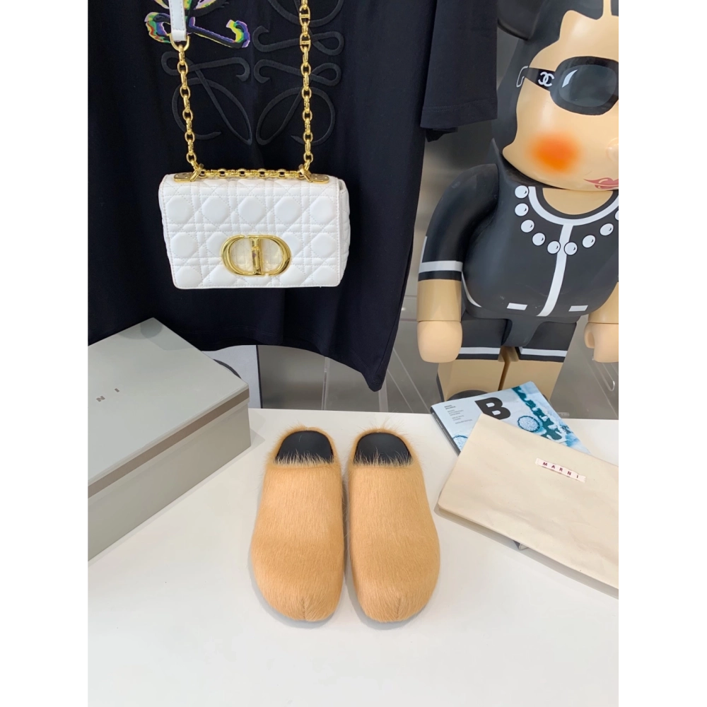 Marni Apricot LONG-HAIR CALFSKIN FUSSBETT SABOT Slide,Marni Slide,Men Sneakers