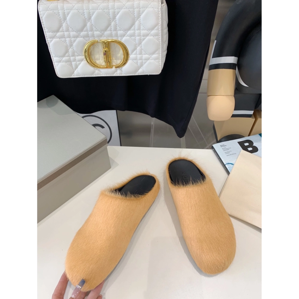 Marni Apricot LONG-HAIR CALFSKIN FUSSBETT SABOT Slide,Marni Slide,Men Sneakers