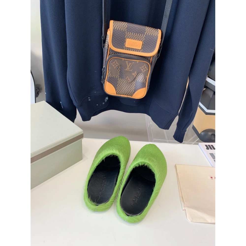 Marni Green LONG-HAIR CALFSKIN FUSSBETT SABOT Slide,Marni Slide,Men Sneakers