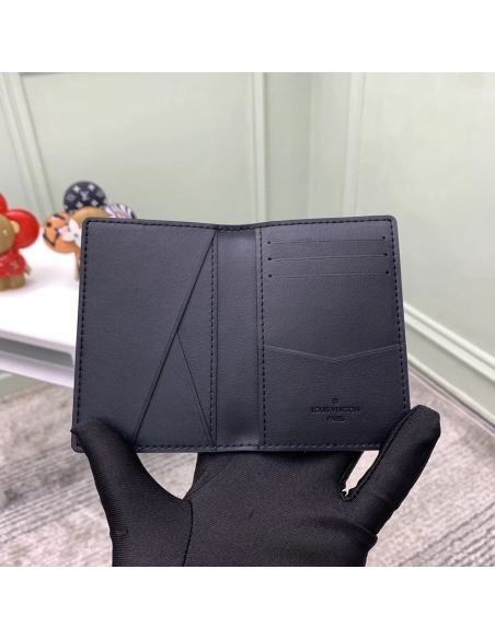 Louis Vuitton Wallets M69044 8X11X1cm