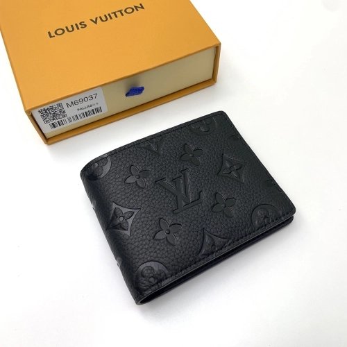 Louis Vuitton Wallets M69037 9X12X1cm