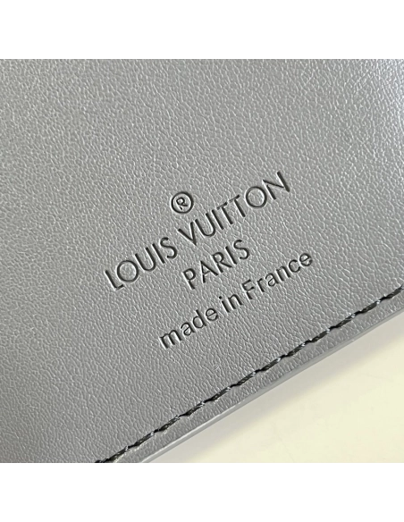 Louis Vuitton Wallets M81382 8X11X1cm