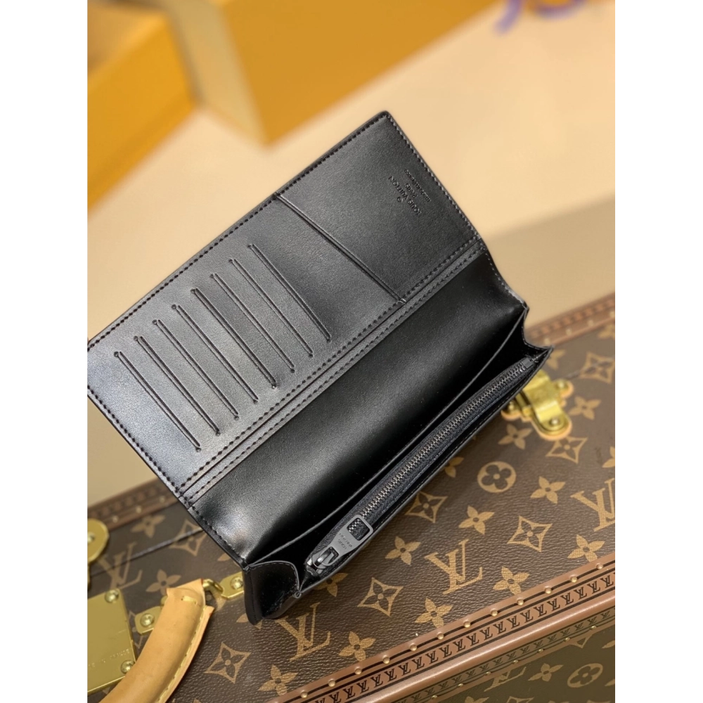 Louis Vuitton Wallet M80503 10X19X2cm