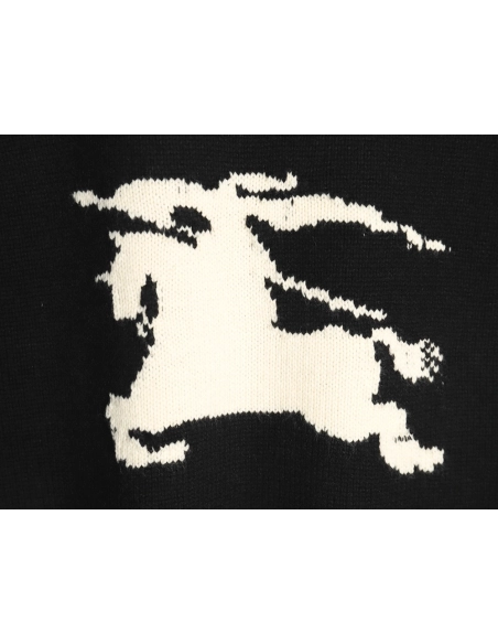 Burberry Equestrian Knight Logo Cashmere Blend Crew Neck Sweater TSK1,Burberry