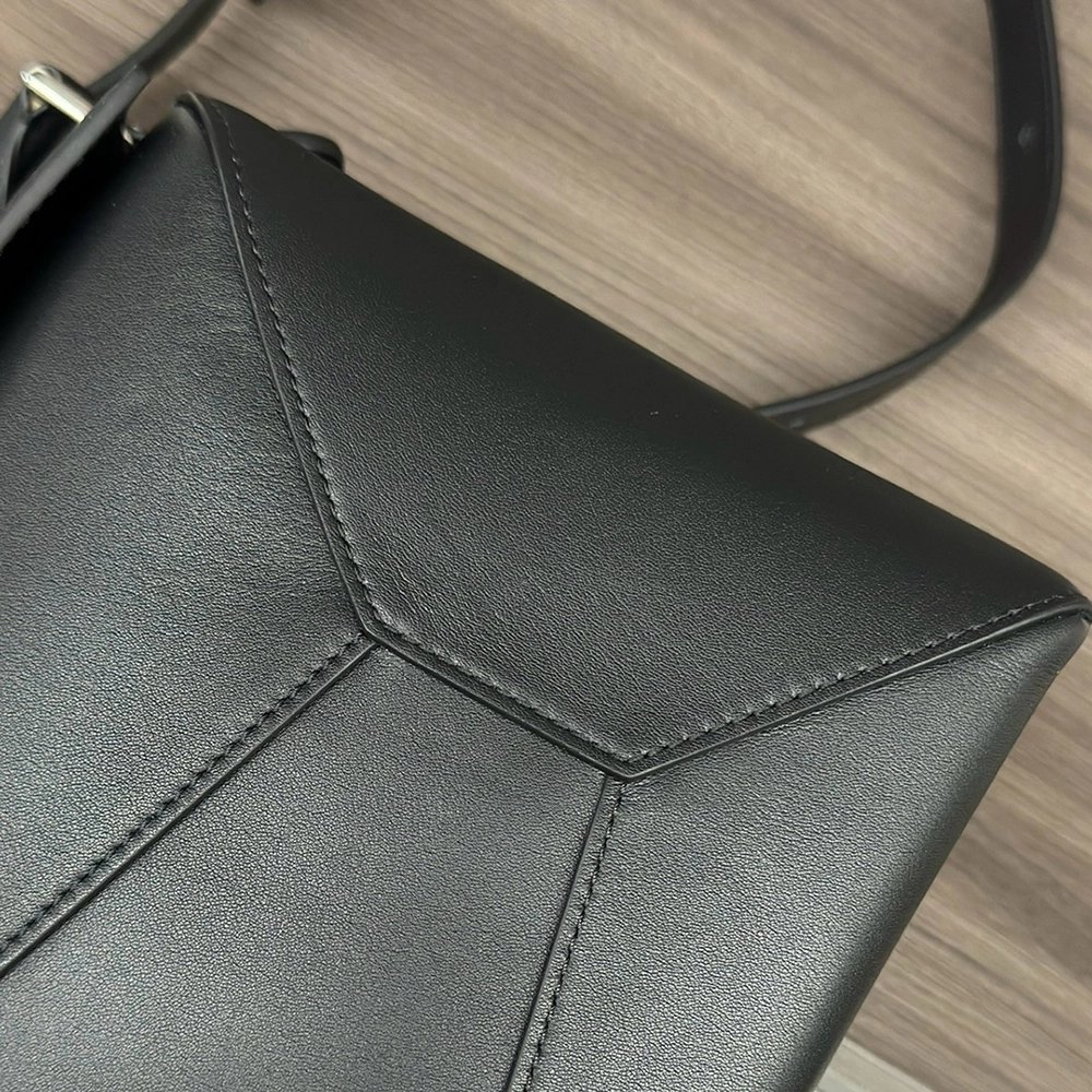 Loewe Puzzle Edge Bags P49X14 33*14.7*21.5cm,Loewe Bags