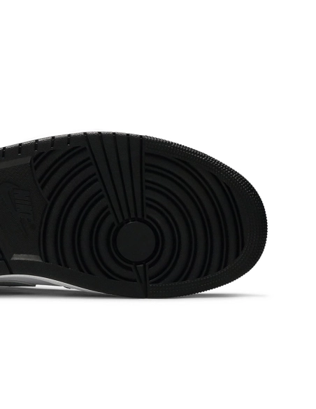 AIR JORDAN 1 LOW BLACK MEDIUM GREY 553558 040,AIR JORDAN 1 LOW,Air Jordan