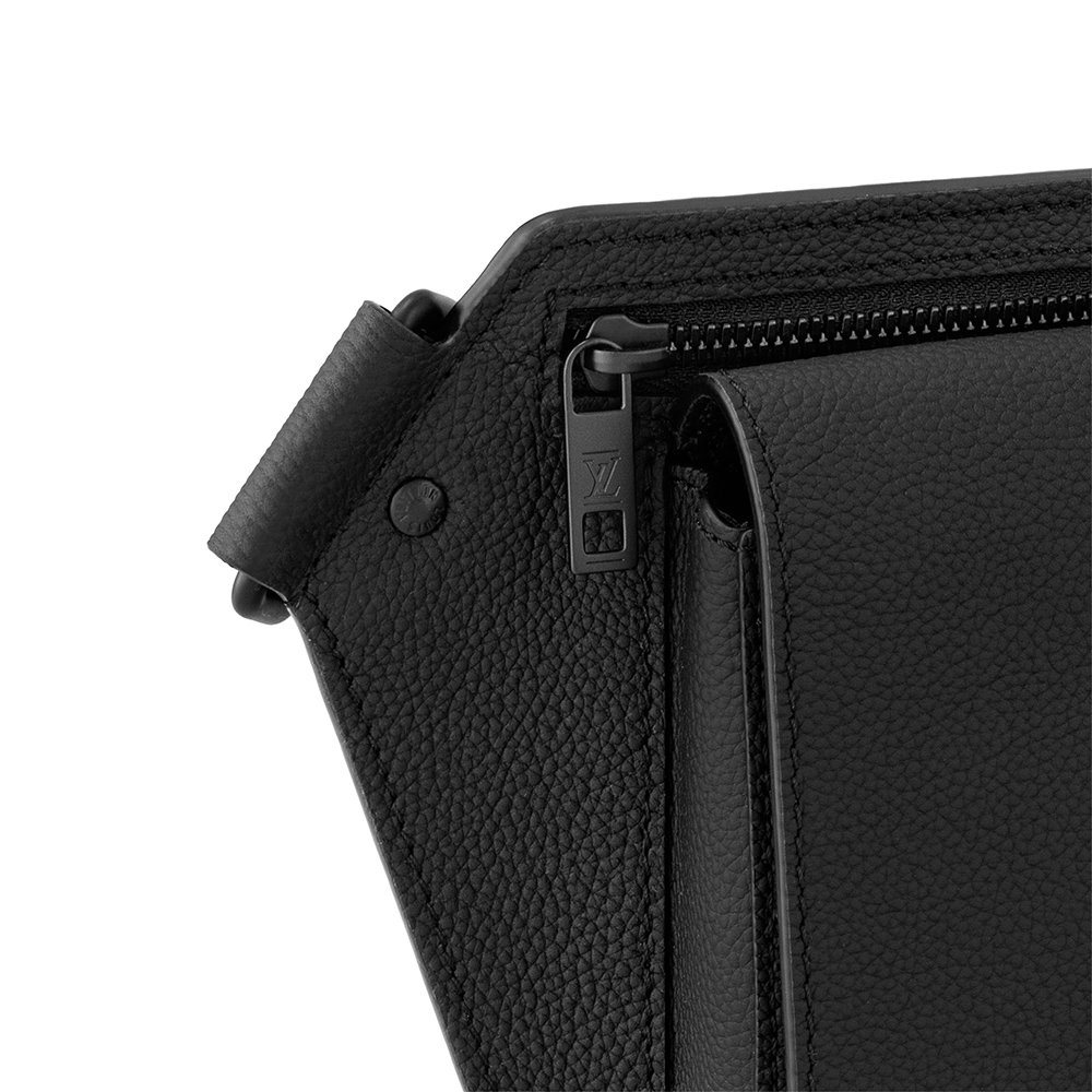 Louis Vuitton Bags M57081 30X16X3cm