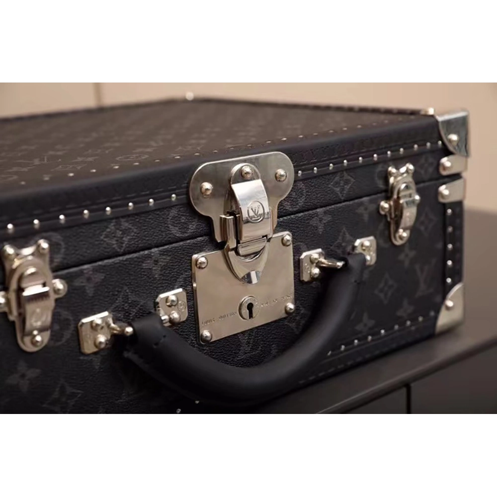 Louis Vuitton Bags M26688