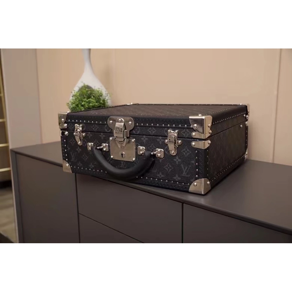 Louis Vuitton Bags M26688