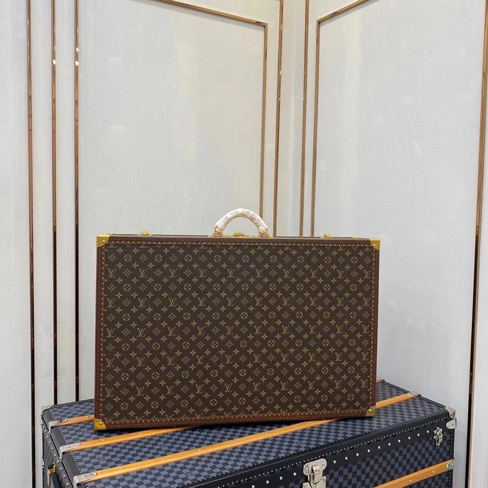Louis Vuitton Bags M21325