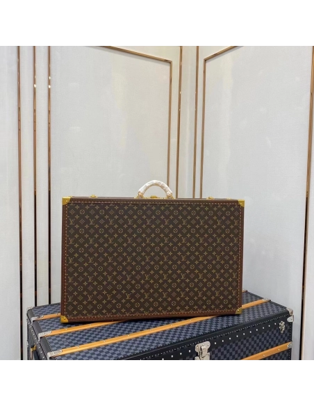 Louis Vuitton Bags M21325