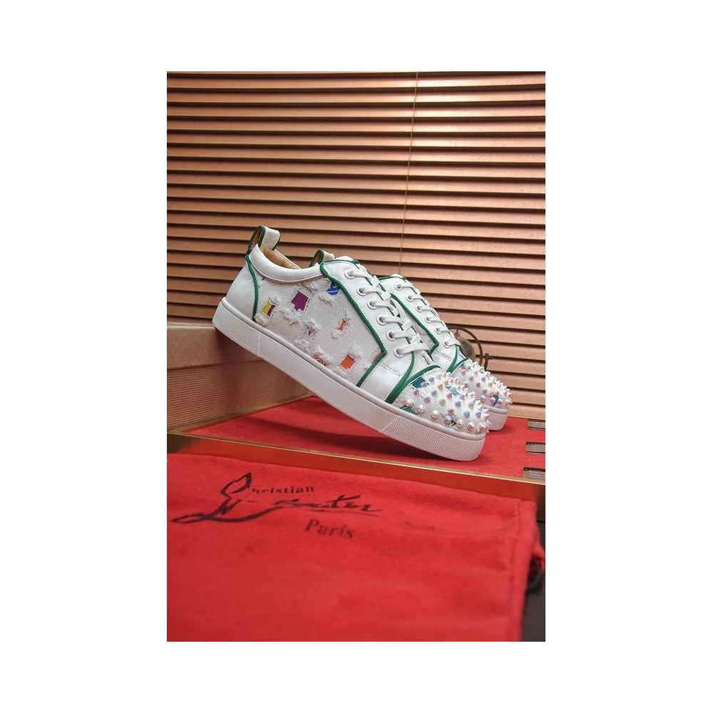 Discount Christian Louboutin Men Low-top Sneaker Fabric with Spikes White Green Outlet Sale