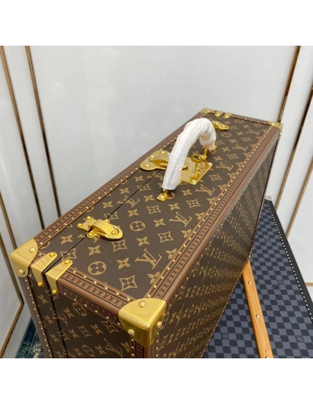 Louis Vuitton Bags M21325